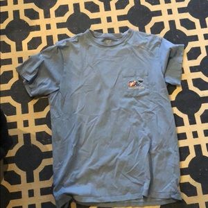 Vineyard vines t shirt